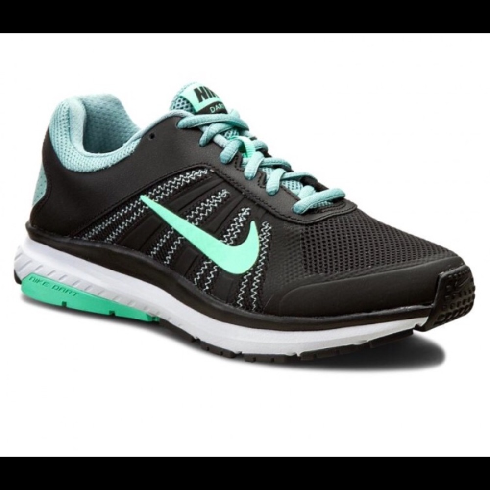 Nike Dart XII !!! Size 7.5 (womens)